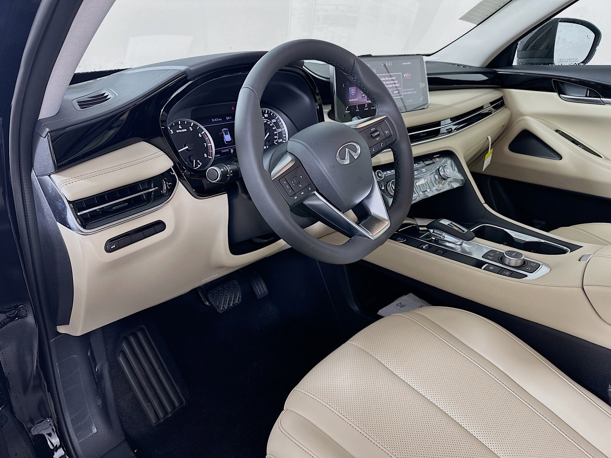 2025 Infiniti QX60 Pure photo 4