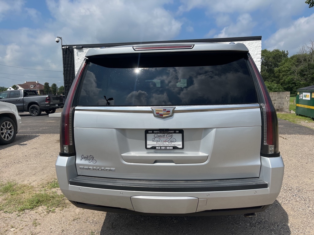 2018 Cadillac Escalade ESV Premium Luxury photo 4