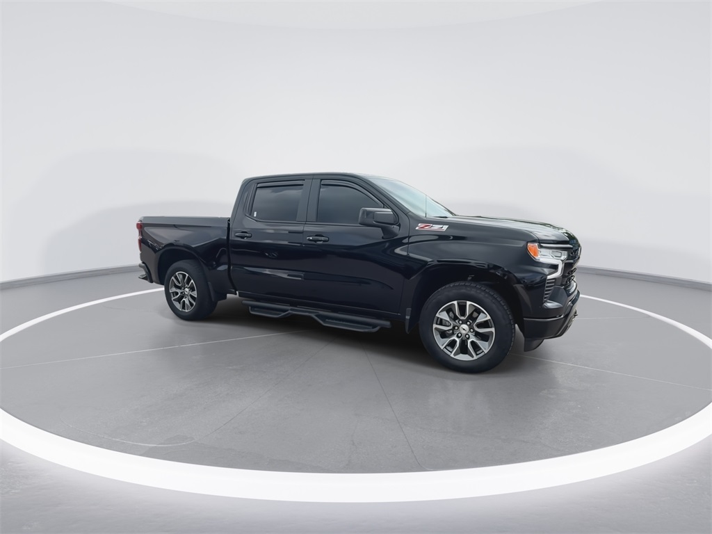 2024 Chevrolet Silverado 1500 RST photo 2