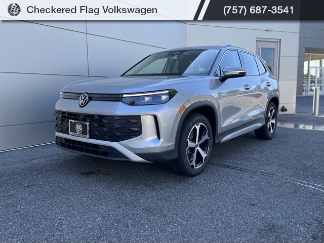 2025 Volkswagen Tiguan SE's photo