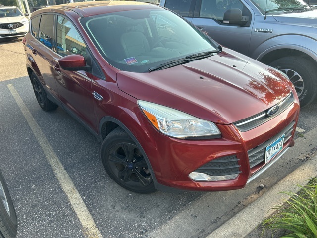Used 2016 Ford Escape SE with VIN 1FMCU9G9XGUB99003 for sale in Apple Valley, Minnesota