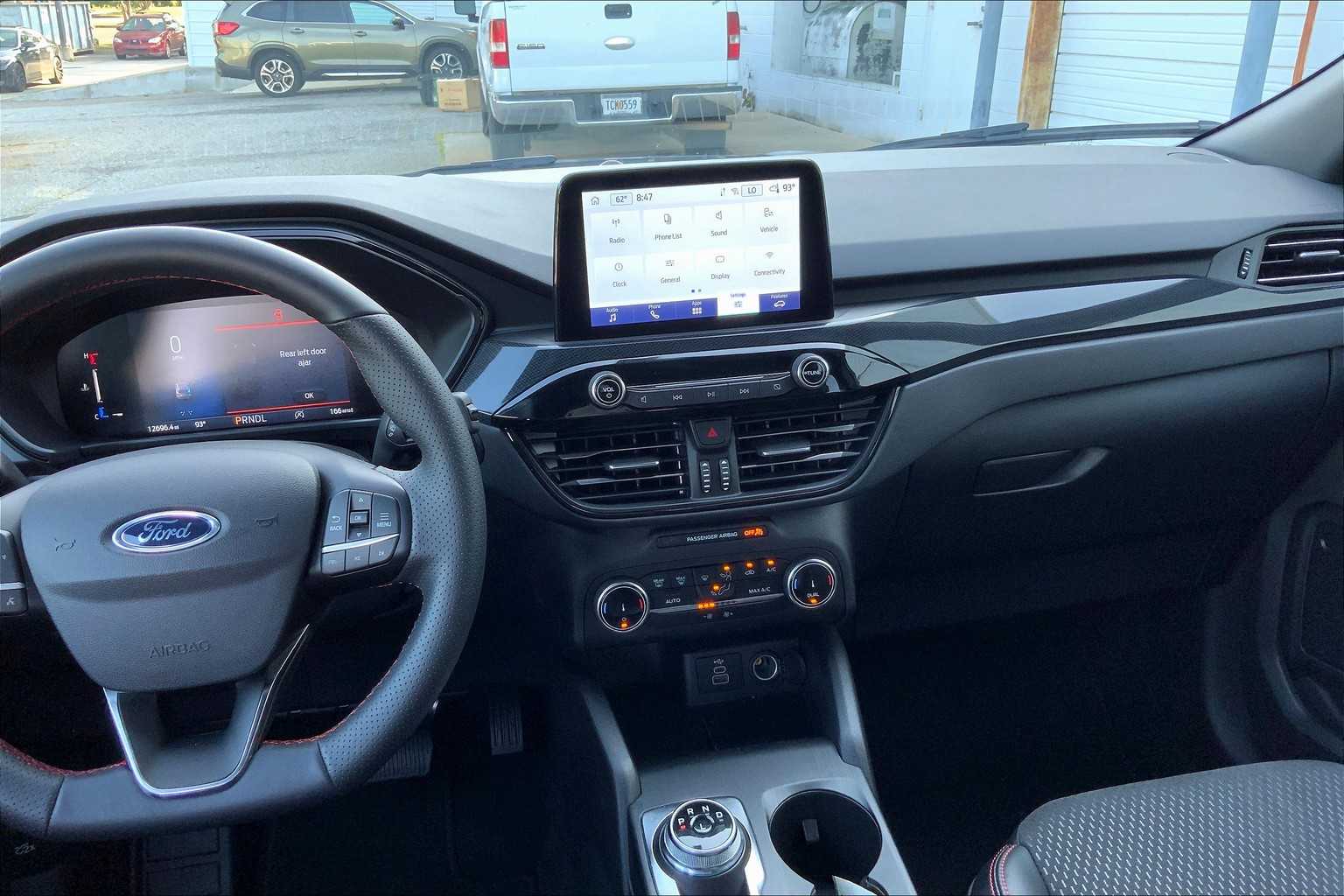2025 Ford Escape ST-Line photo 6