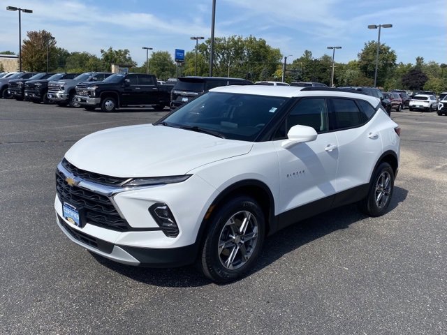2023 Chevrolet Blazer 2LT photo 3