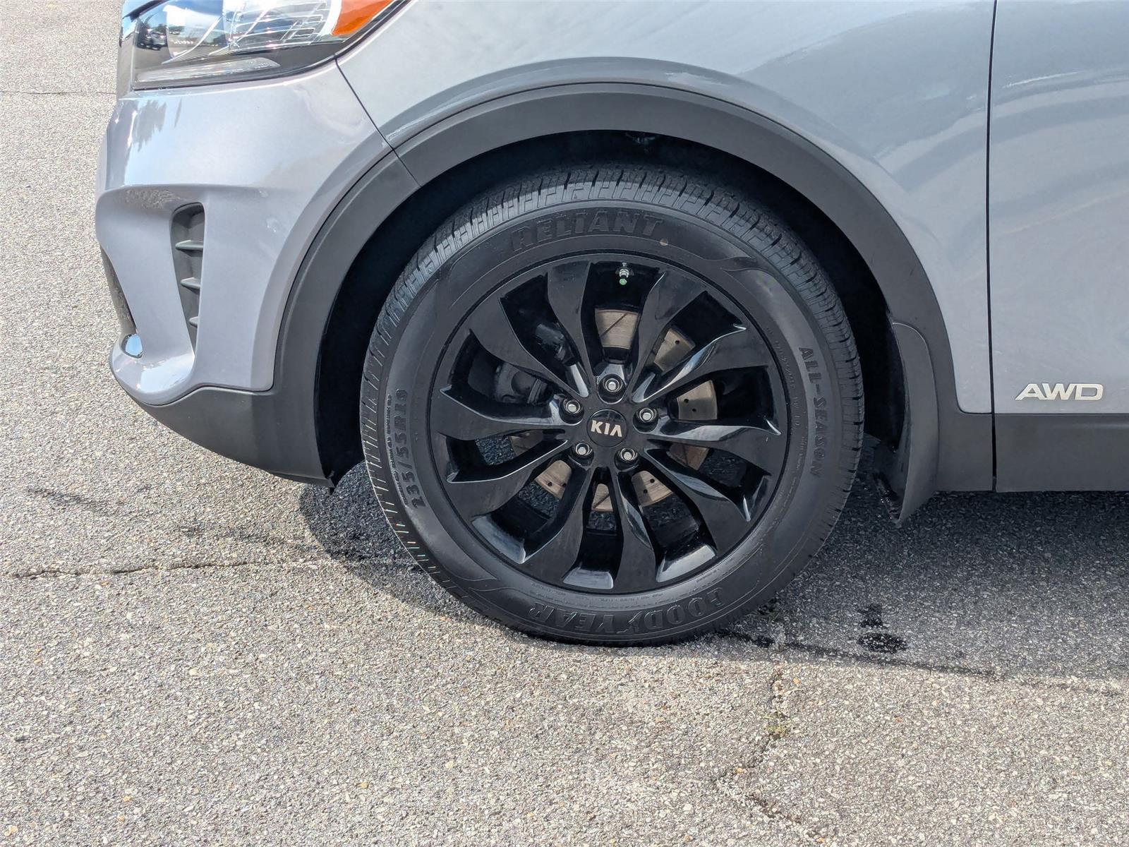 2020 Kia Sorento S V6 photo 10