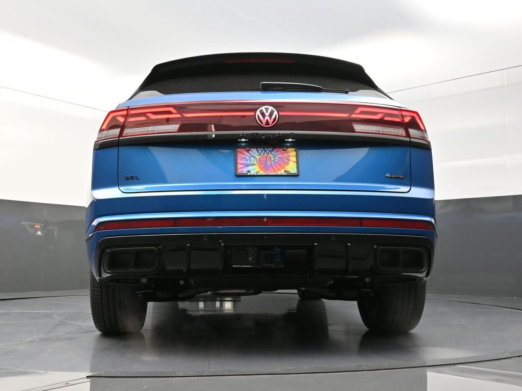 2025 Volkswagen Atlas Cross Sport SEL R-Line photo 23