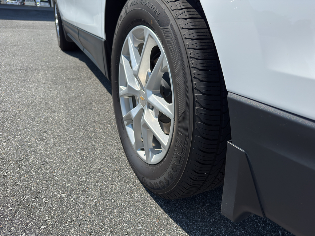 2023 Chevrolet Equinox LT photo 6