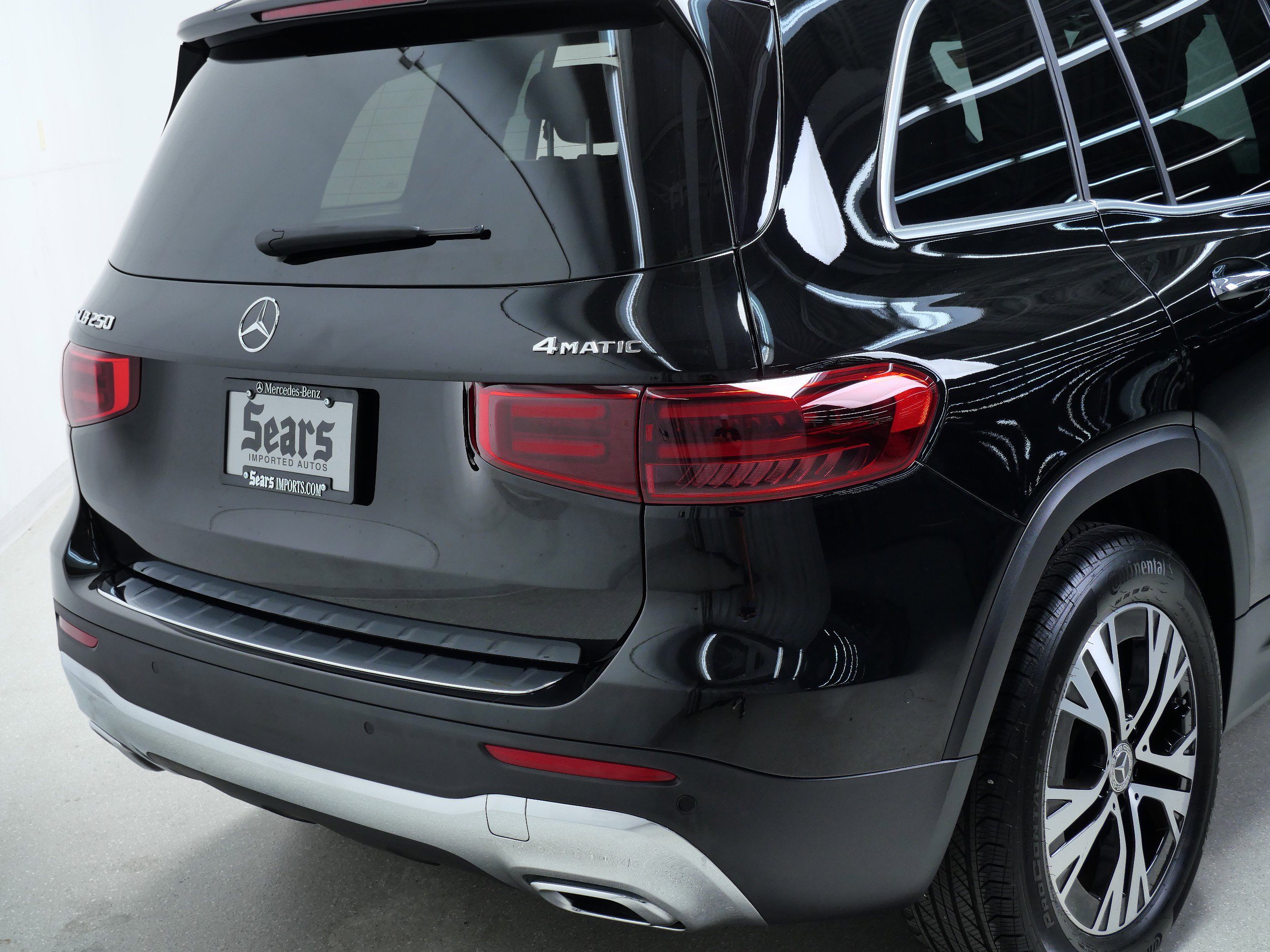 2024 Mercedes Benz GLB 4MATIC 250 photo 4