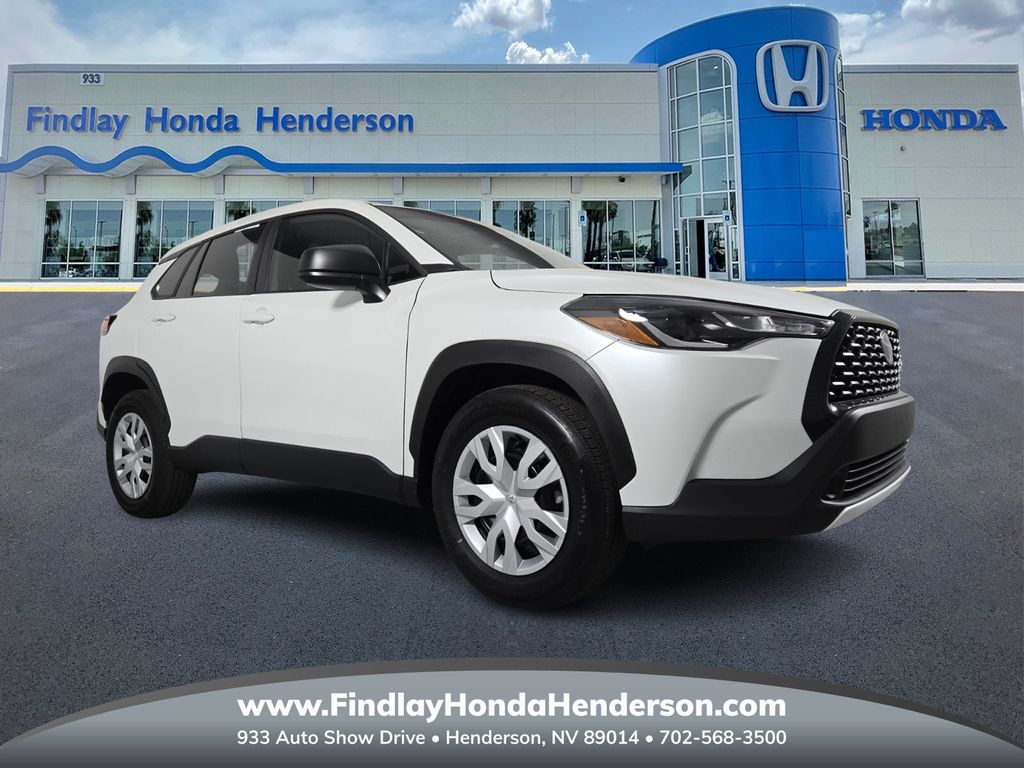 2023 Toyota Corolla Cross L's photo