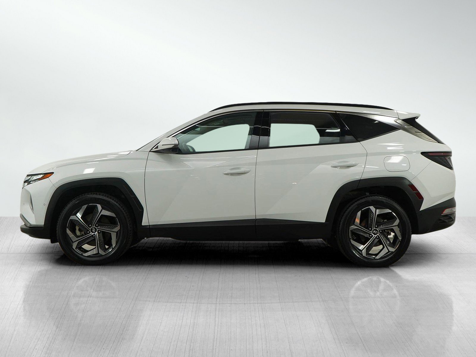 Used 2023 Hyundai Tucson Limited with VIN 5NMJECAE2PH203435 for sale in Wayzata, Minnesota