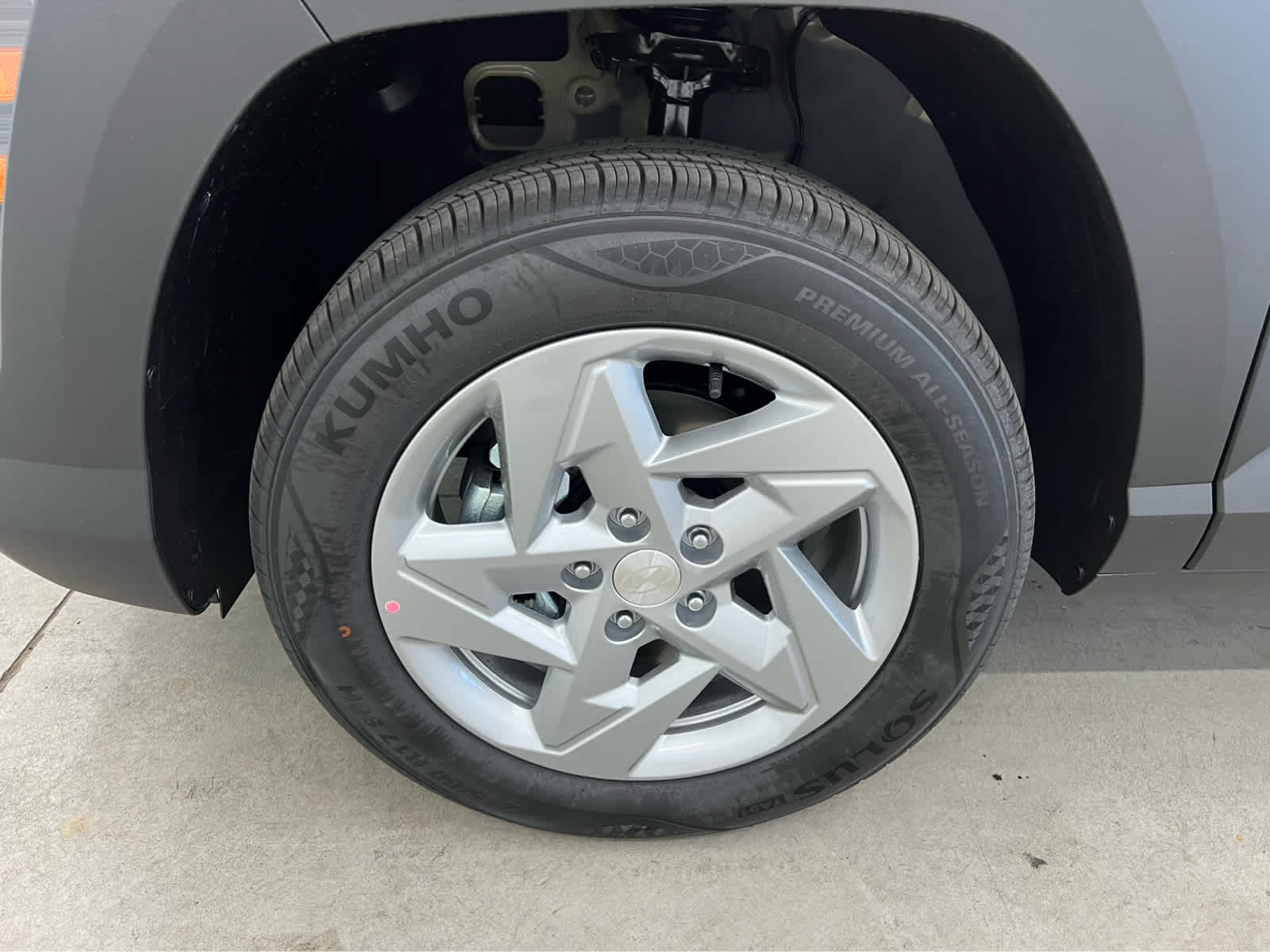 2026 Hyundai Kona SE photo 4