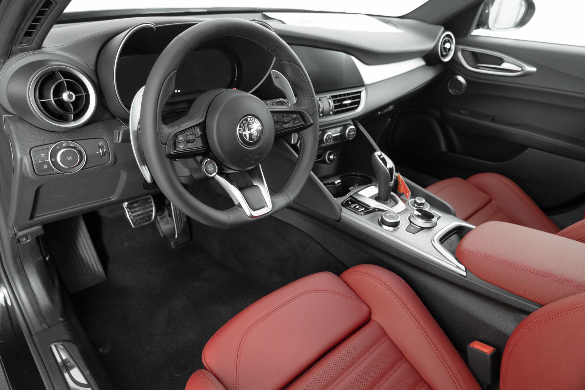 2025 Alfa Romeo Giulia SPRINT photo 16