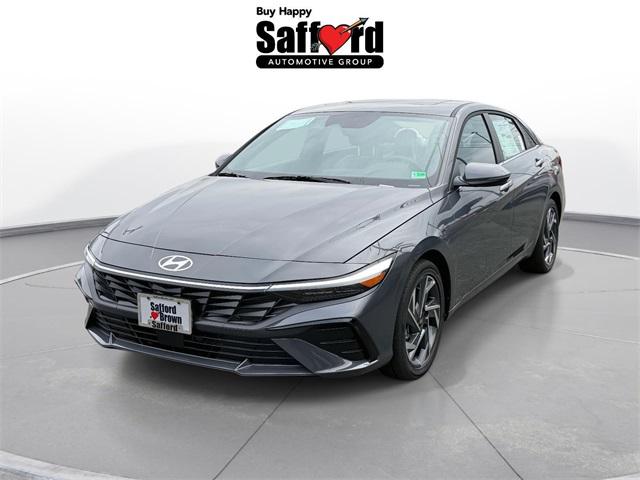 2025 Hyundai Elantra Limited's photo