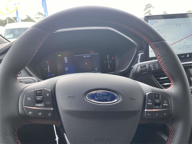 2025 Ford Escape Hybrid ST-Line photo 11