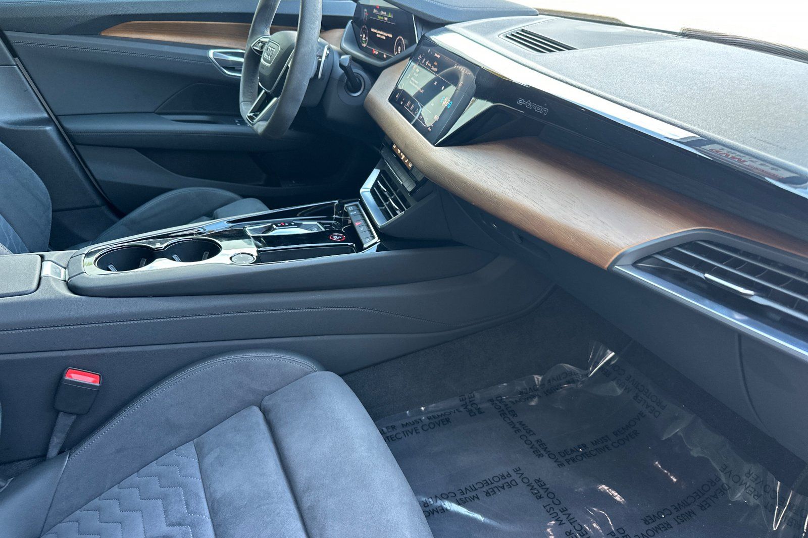 2022 Audi e-tron GT Premium Plus photo 14