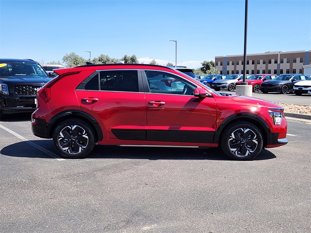 2024 Kia Niro EV Wave photo 2