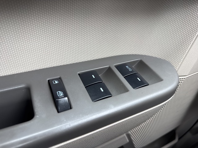 2011 Ford Escape XLS photo 19
