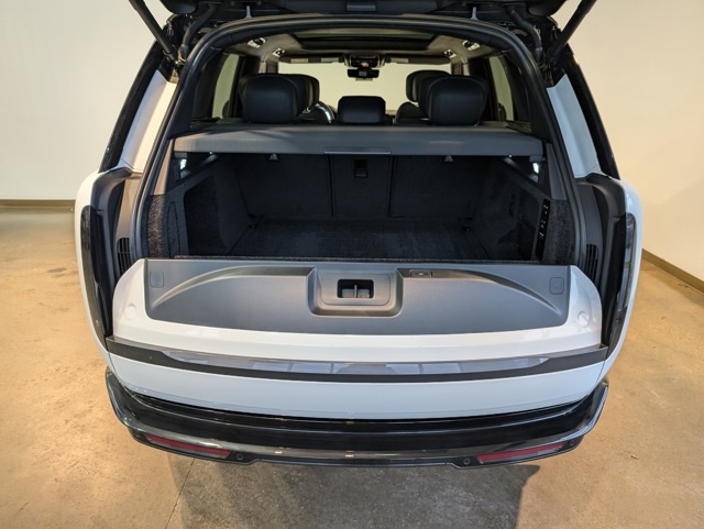 2025 Land Rover Range Rover Autobiography photo 4