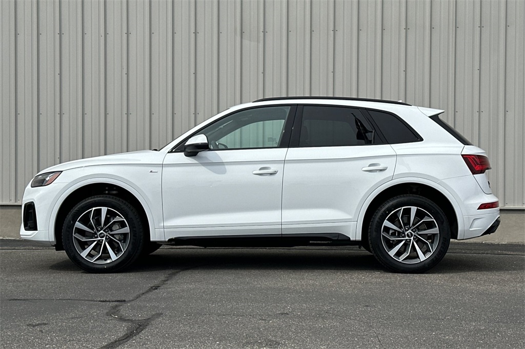 2024 Audi Q5 45 S line Premium photo 3