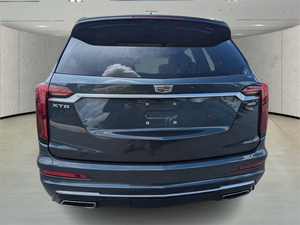 2021 Cadillac XT4 Premium Luxury photo 4