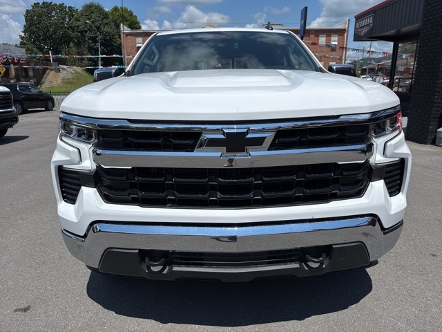 2026 Chevrolet Silverado 1500 LT photo 4