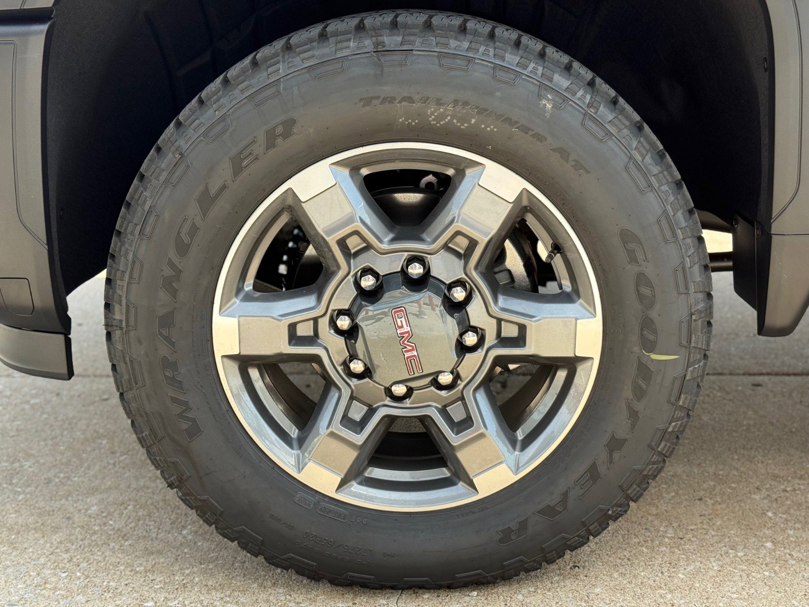 2026 Gmc Sierra 2500 HD SLE photo 5