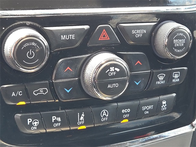 2021 Jeep Grand Cherokee Anniversary Edition photo 19