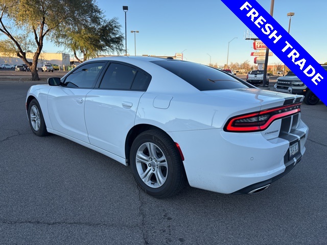 2019 Dodge Charger SXT photo 3