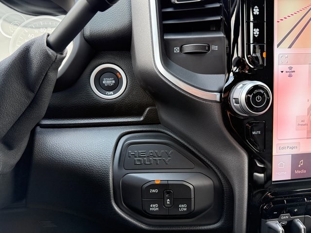 2025 Ram 3500 Big Horn photo 30