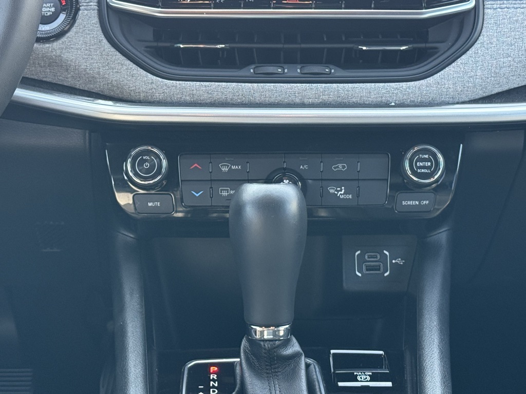 2024 Jeep Compass Latitude photo 18