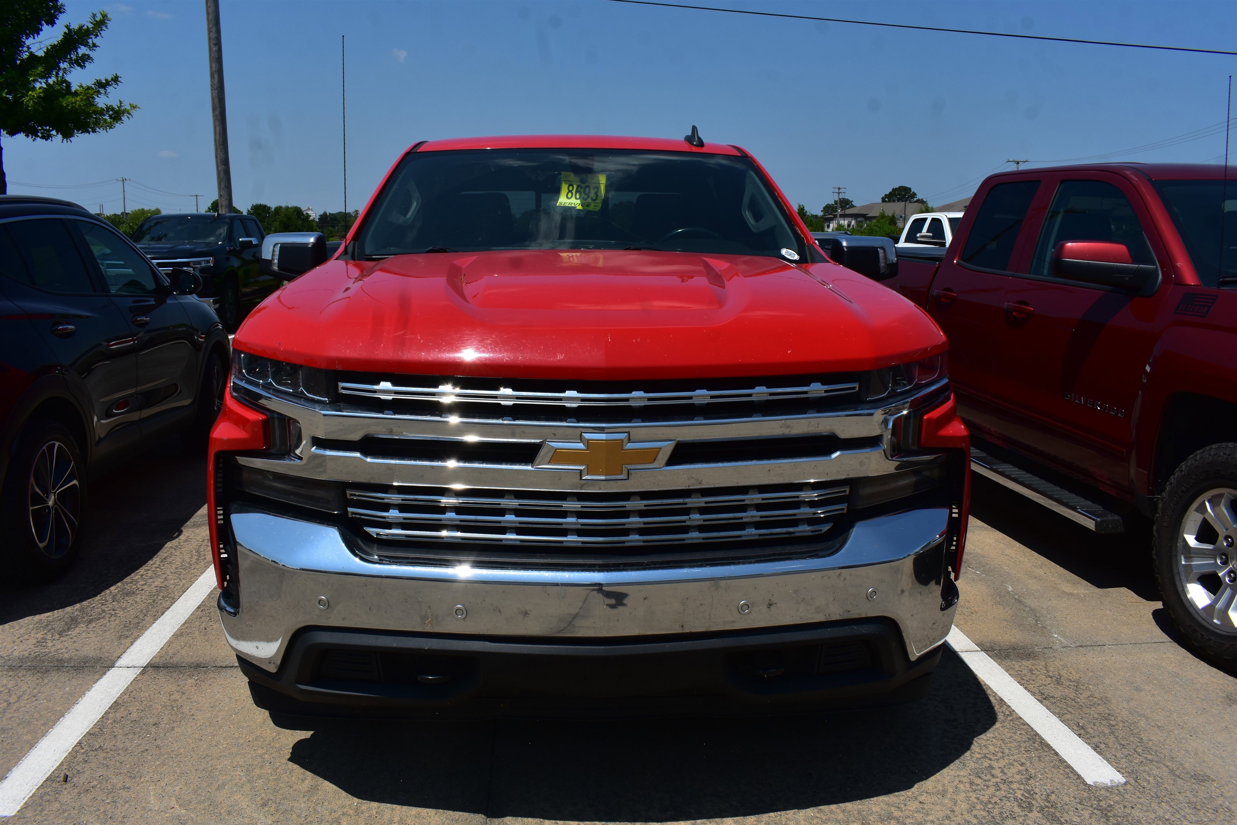 Used 2020 Chevrolet Silverado 1500 LT with VIN 3GCUYDED4LG190513 for sale in Little Rock