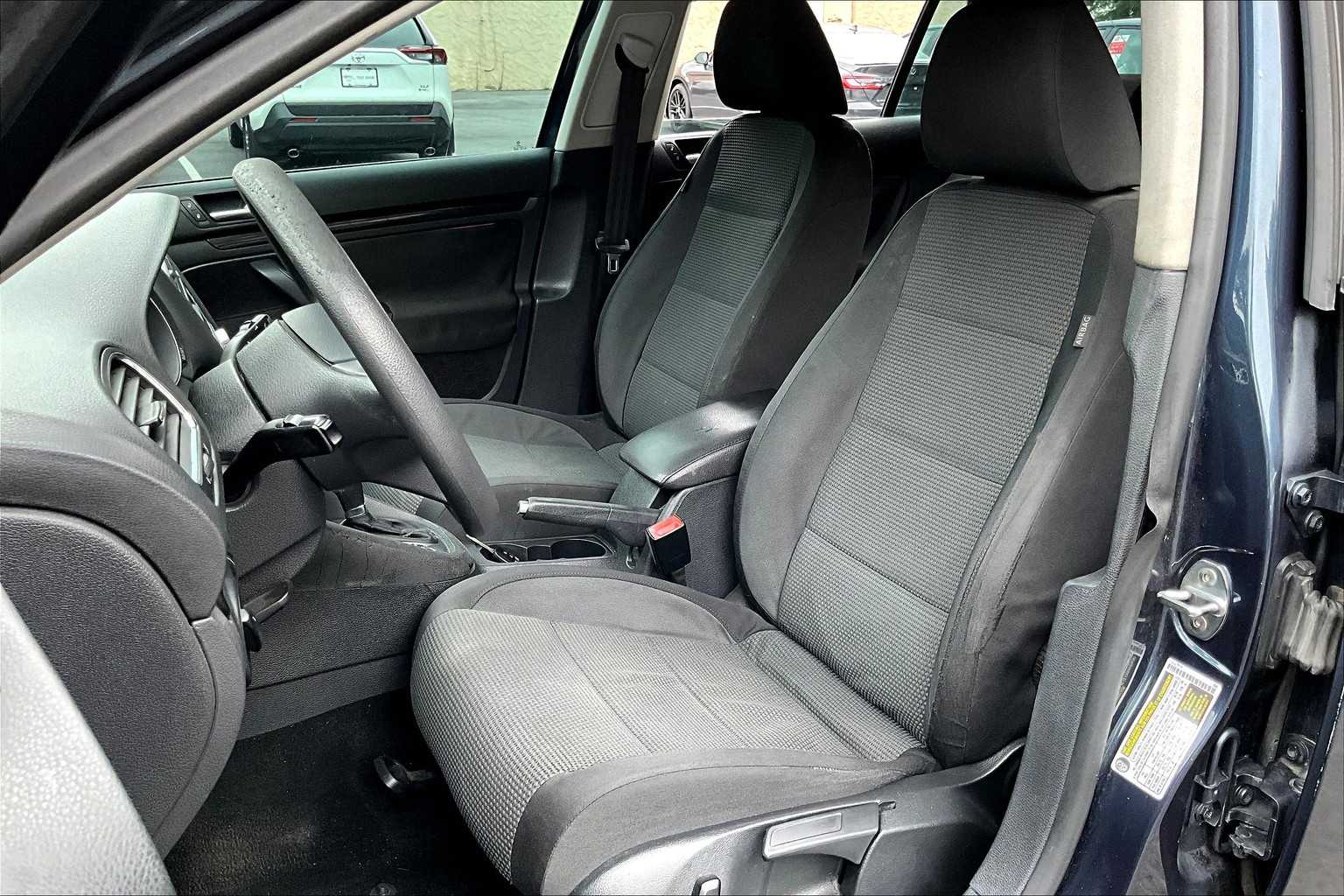 2010 Volkswagen Jetta SportWagen 2.5 S photo 7