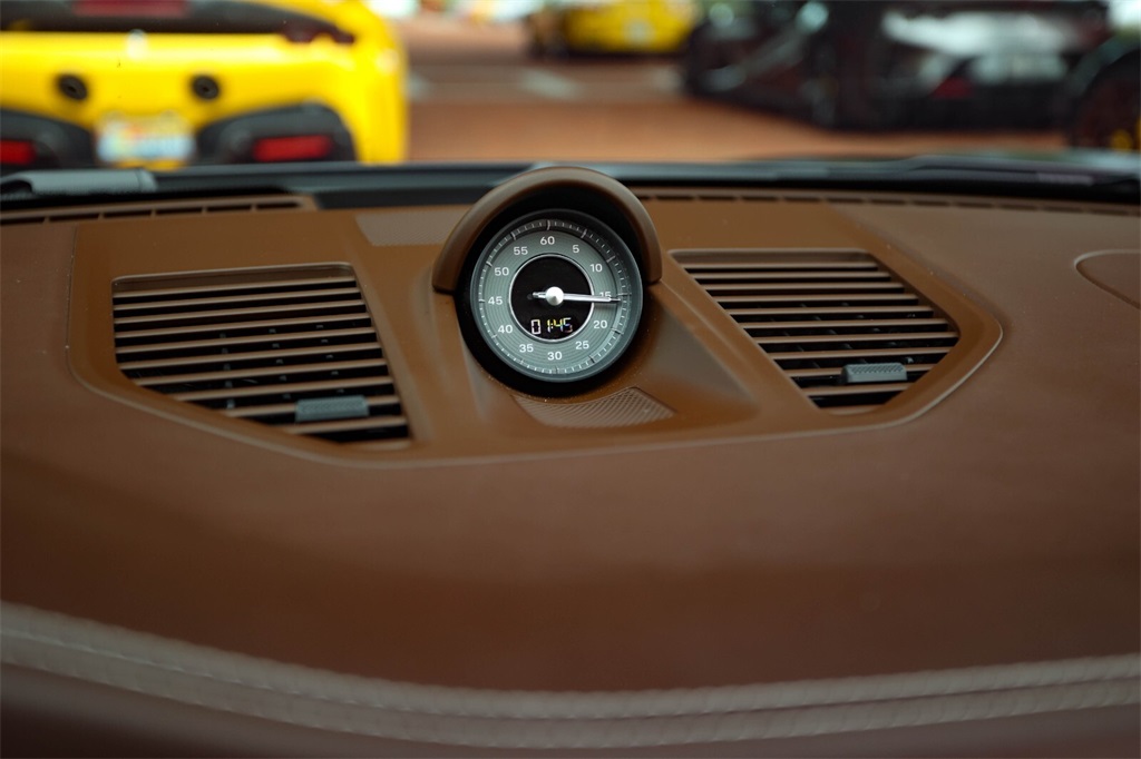 2022 Porsche 911 Turbo S photo 26