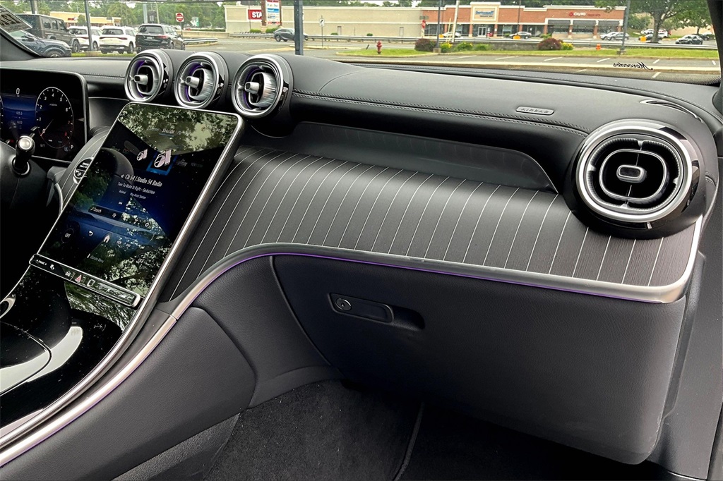2025 Mercedes Benz GLC 300 4MATIC photo 15