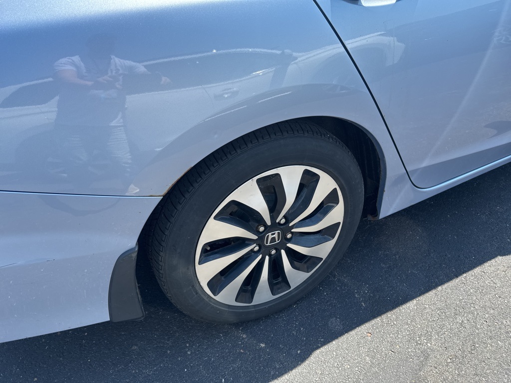 2017 Honda Accord Hybrid EX-L photo 18