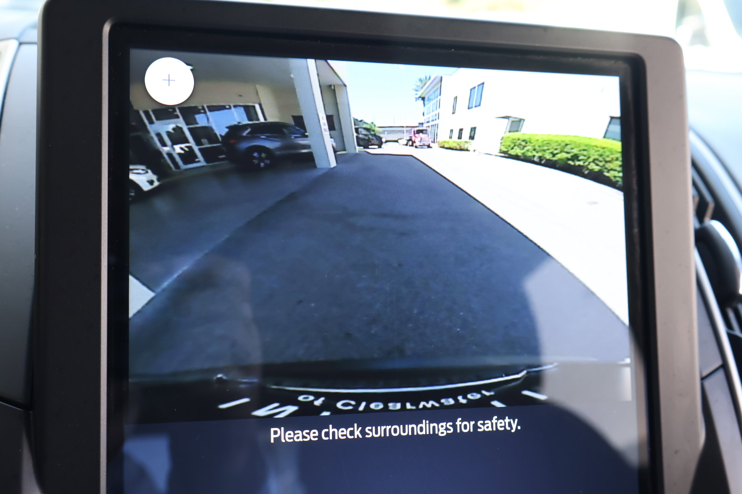 2022 Ford Edge SE photo 4