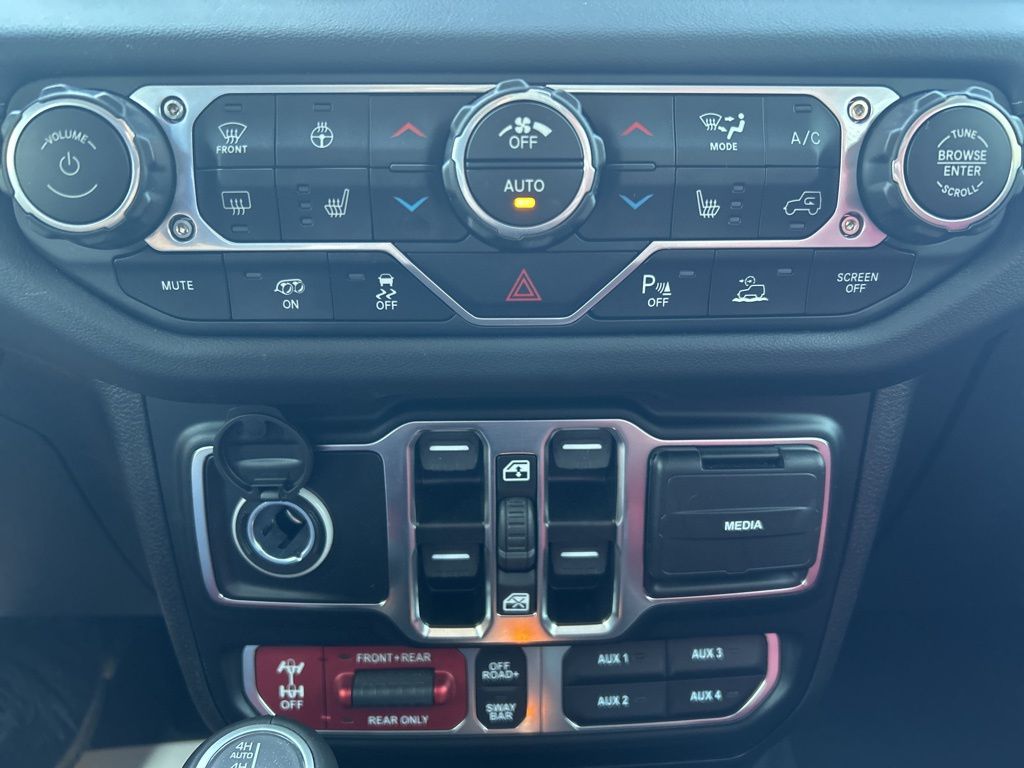 2024 Jeep Wrangler Rubicon 392 photo 16