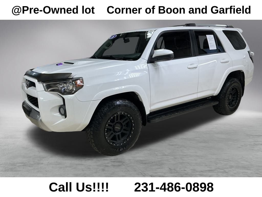 2016 Toyota 4Runner Trail's photo