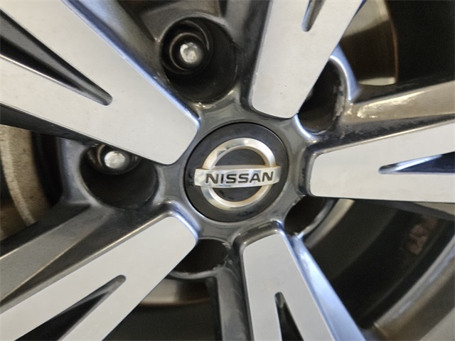 2018 Nissan Rogue SL photo 18