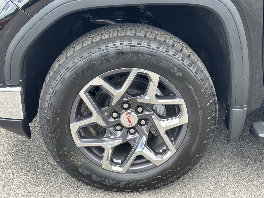2025 Gmc Sierra 1500 SLE photo 9