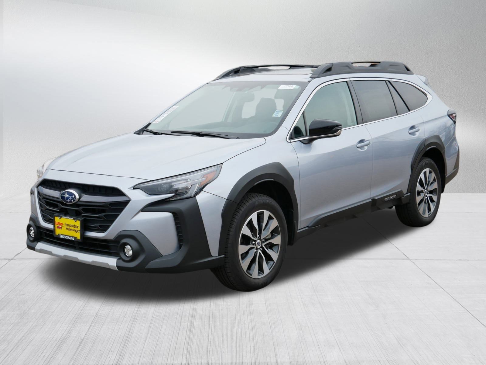 2023 Subaru Outback Limited photo 3
