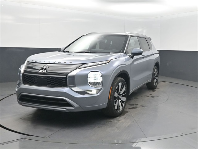 2026 Mitsubishi Outlander SEL's photo