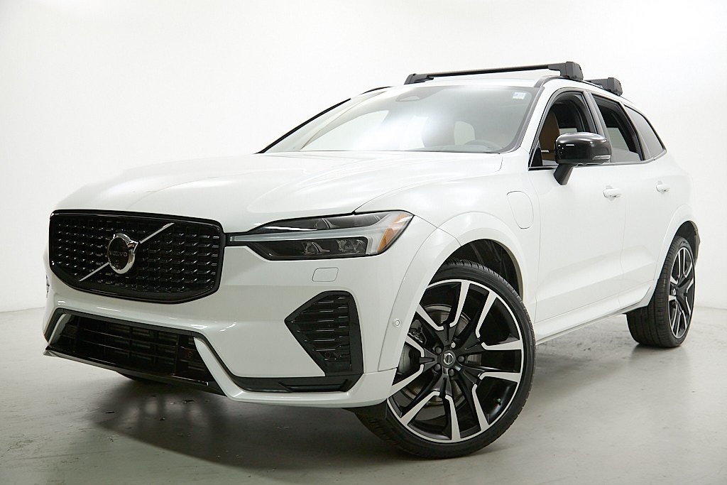 2025 VOLVO XC60 - Image 1