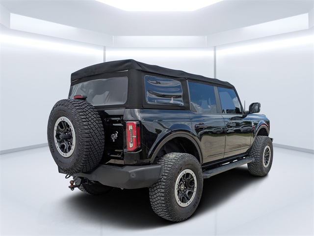 2021 Ford Bronco Outer Banks photo 3