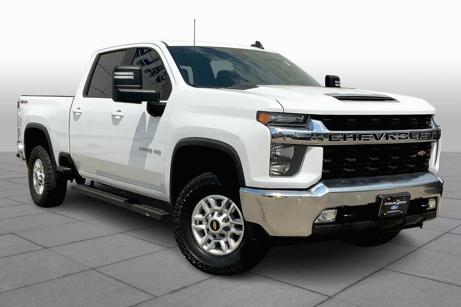 2021 Chevrolet Silverado 2500HD LT photo 2