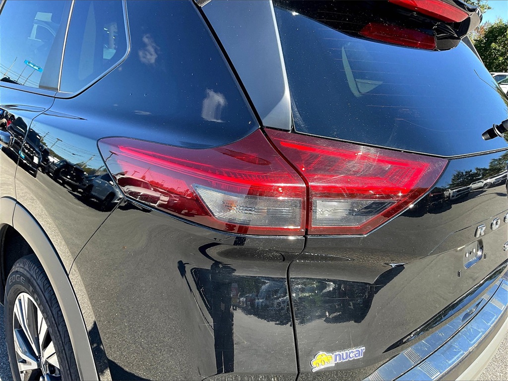 2023 Nissan Rogue SV photo 31