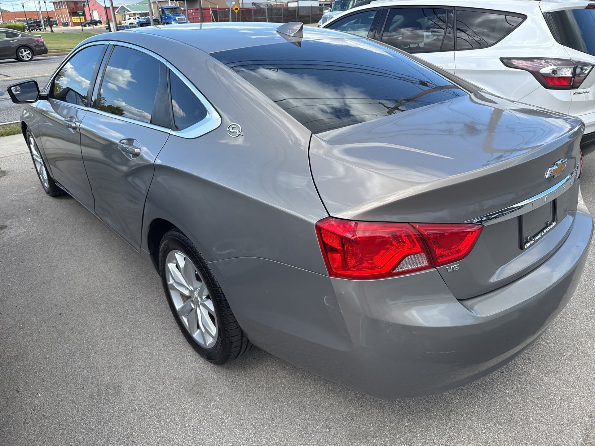 2019 Chevrolet Impala 1LT photo 3