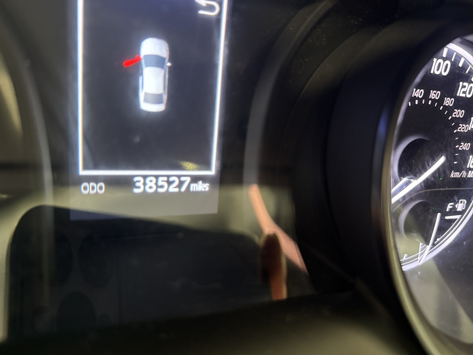 2023 Toyota Camry SE's photo