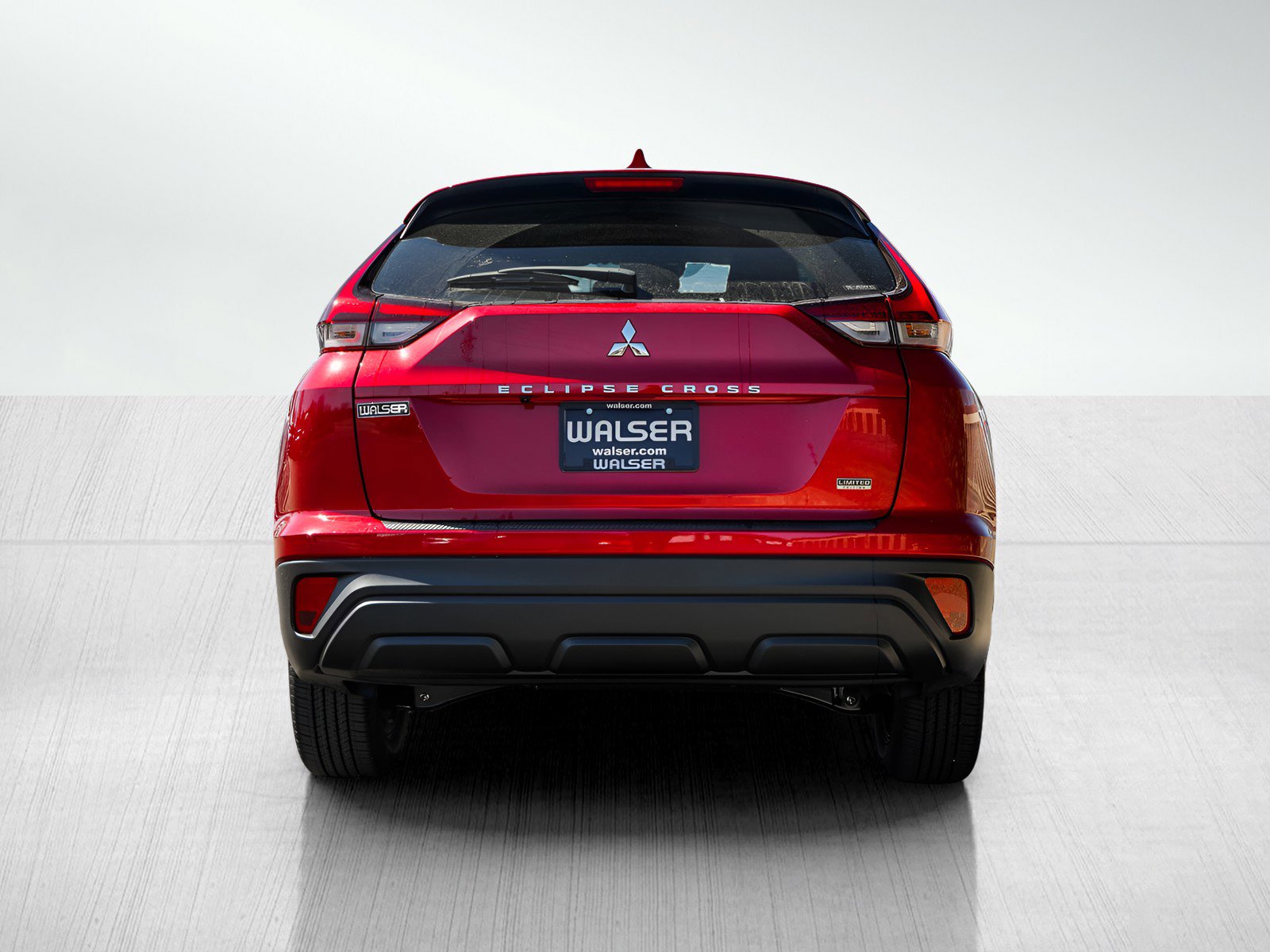 2025 Mitsubishi Eclipse Cross LE photo 3