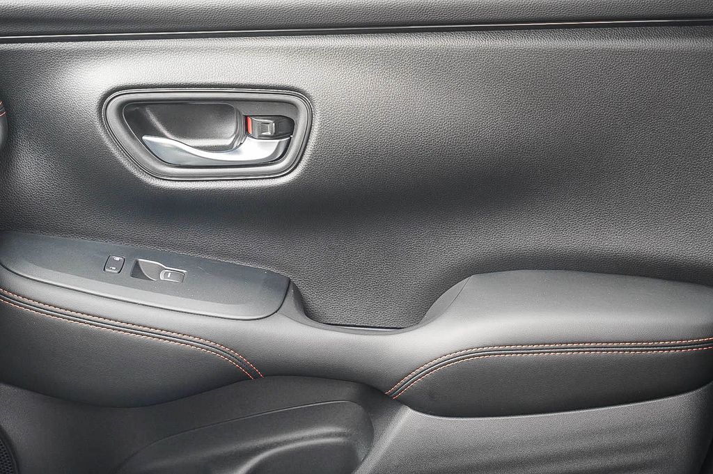 2025 Honda HR-V Sport photo 22