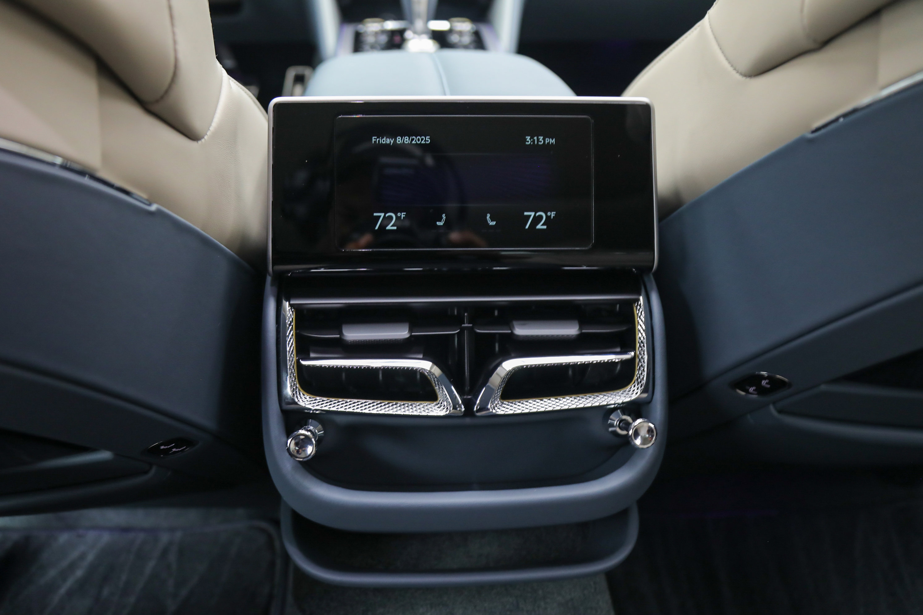 2025 Bentley Flying Spur Mulliner photo 34